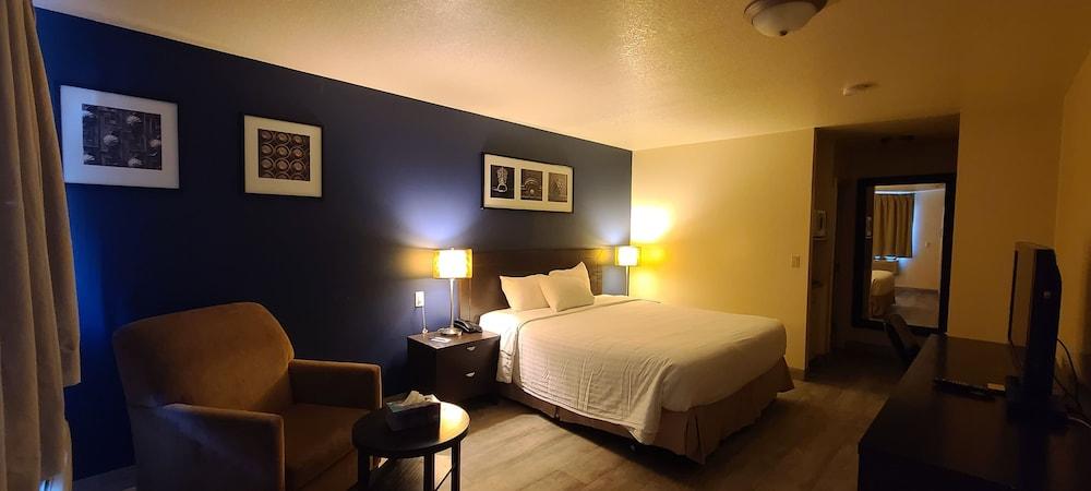 Empire Inn & Suites Penhold Экстерьер фото